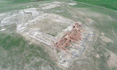 Ünlü Hitit ikiz boğa heykelinin bulunduğu Sarissa unutulmamak istiyor