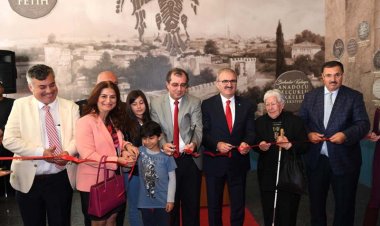 Vali Karaloğlu Anadolu Selçuklu Sikkeleri Sergisi’ni Açtı