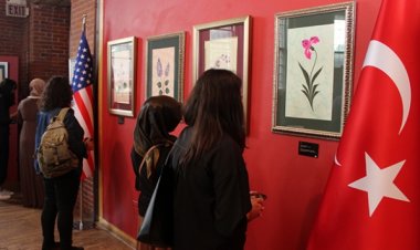 New Jersey'de ebru sergisi açıldı