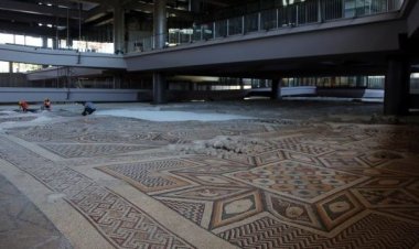 Halıyı andıran dünyanın en büyük yer mozaği Hatay'da onarılıyor