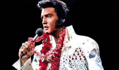 ŞOFÖRLÜKTEN ROCK’N ROLL’A UZANAN BİR HAYAT ÖYKÜSÜ : ELVİS PRESLEY