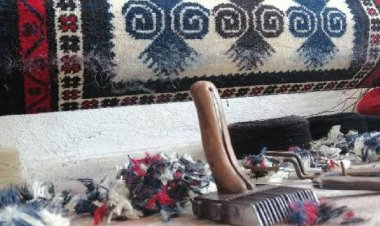 Bursa'da Yağcıbedir halıları sergisi açıldı