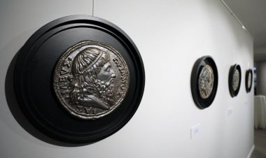 Zamanın Hazinesi sergisi İş Bankası Müzesi'nde açıldı