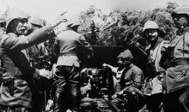 Arıburnu 1915 (Ciltli) Çanakkale Savaş'ndan Belgesel Öyküler