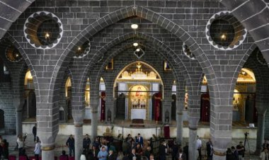 Restore edilen Surp Giragos Ermeni Kilisesi'nin açılışı yapıldı