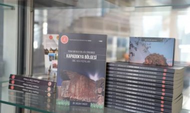 Roma İmparatorluğu Döneminde Kapadokya Bölgesi'nin ilk yüzyılları kitaplaştı