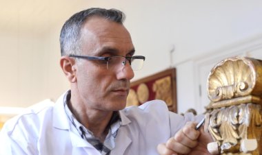 Ahşap Oyma Atölyesi'nde tarihi eserler yeniden hayata dönüyor