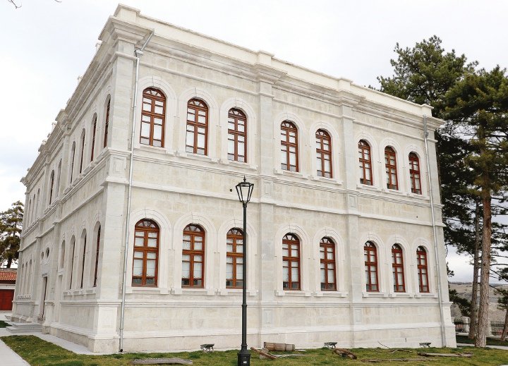 Tarihi binanın adı Prof. Dr. Fuat Sezgin Safranbolu Bilim ve Sanat Akademisi oldu