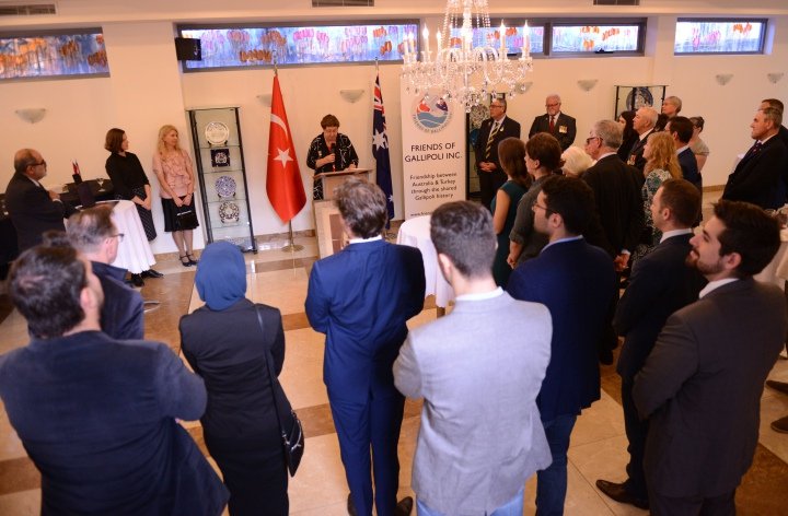 Osmanlı Madalyası ile Türklerle Savaşan Türk Charlie'nin hikayesi