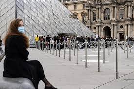 Fransa'da müzeler yeniden açıldı