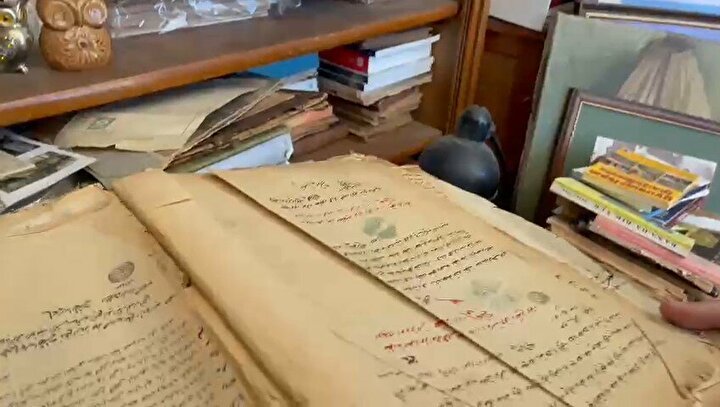 Cumhurbaşkanlığı arıyordu Kadıköy'deki sahafta bulundu: Osmanlı belgelerini 25 yıl önce çöpten almış