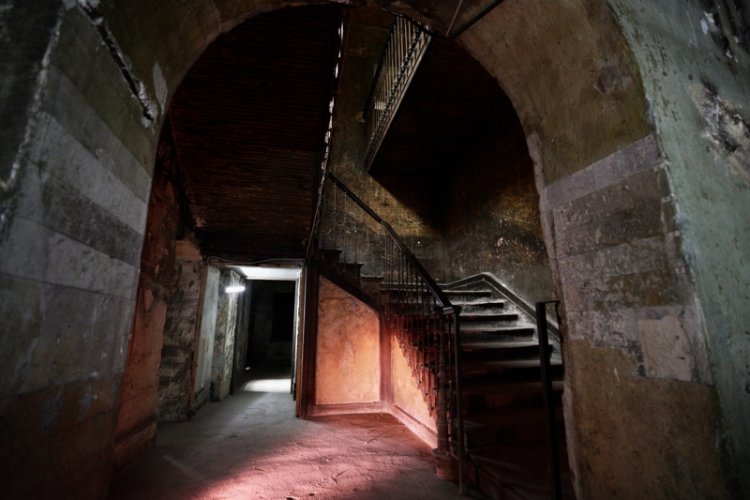 Galata'daki Saint Pierre Han restore edilecek