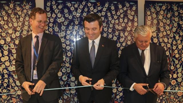 İznik çini panoları UNESCO binasının duvarını süsleyecek